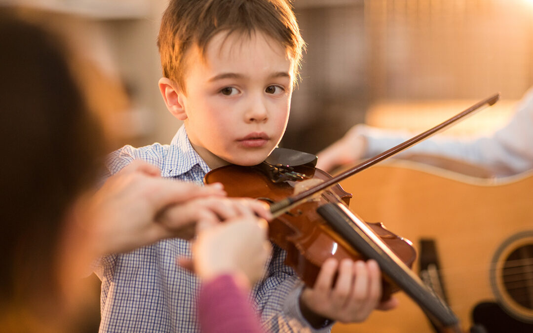 Discipline-through-Violin-Lessons-for-Kids